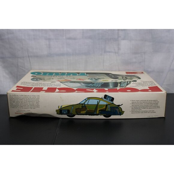 Porsche Turbo Model Kit Equipped With Dunlop Real-Rubber Racing Tires All Parts - Picture 8 of 8